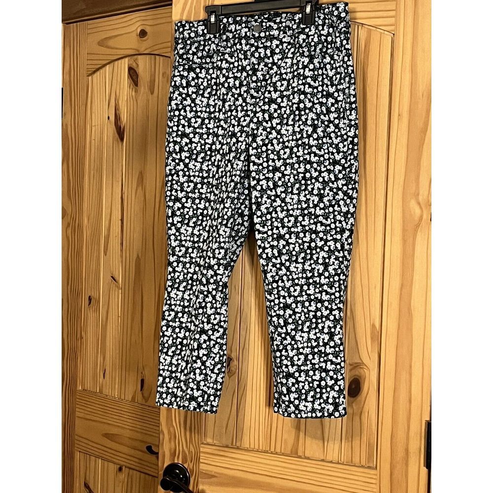 Charter‎ Club Pants Women 12 Blue Floral Bristol Capri Mid Rise Flat Front